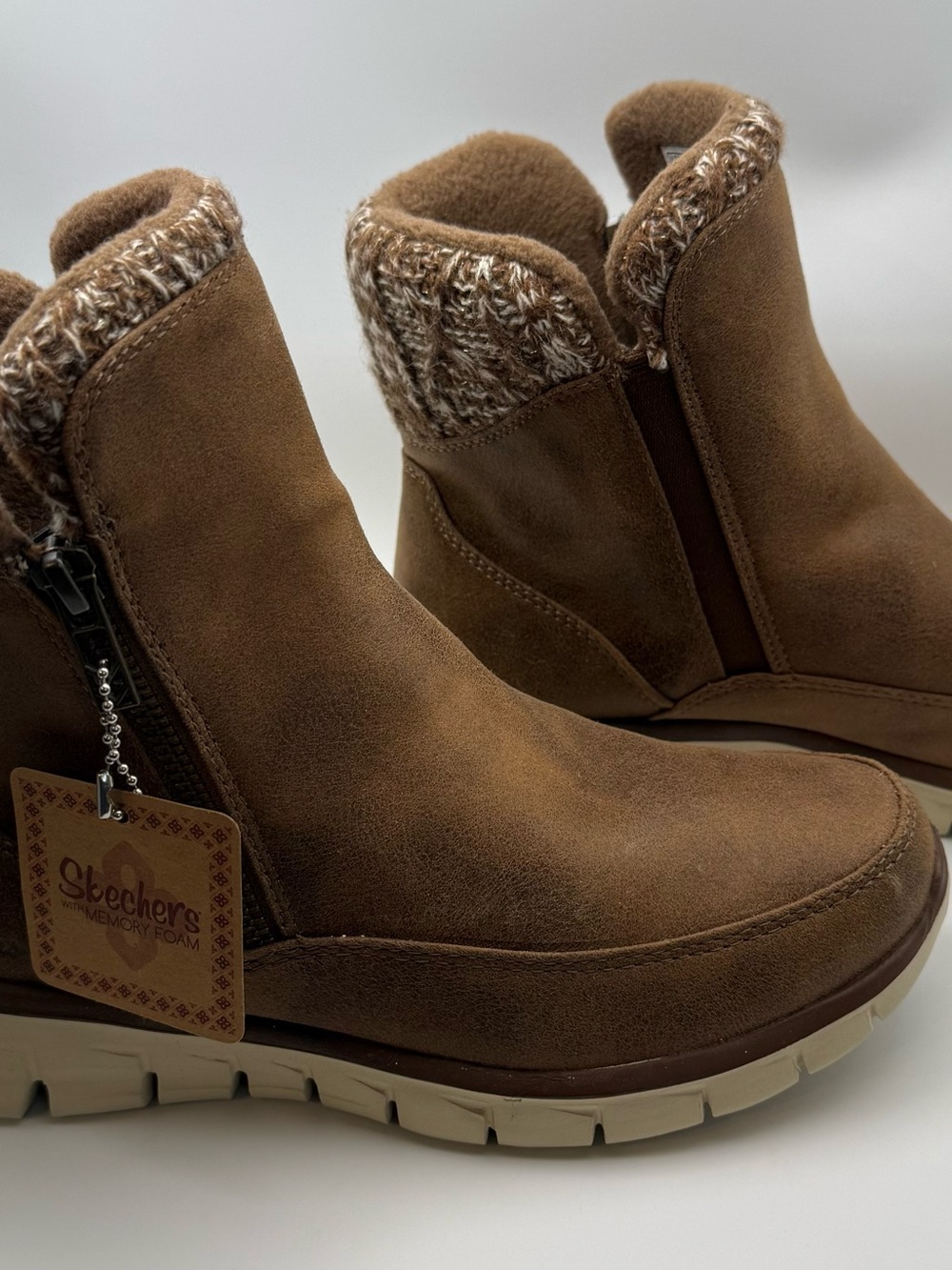 Skechers Women’s Brown Suede Memory Foam Ankle Boots/Size 6